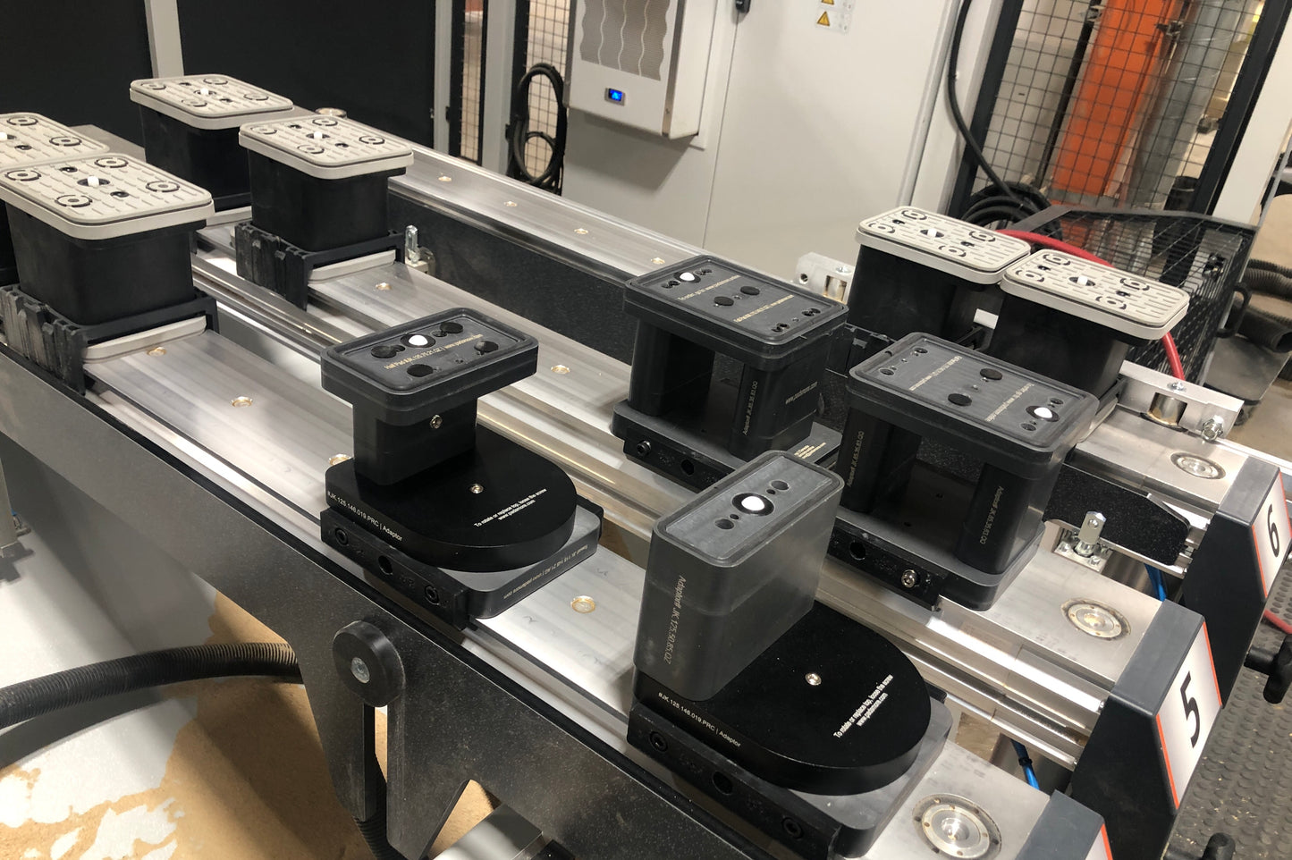 CNC-Suction Blocks for circuit systems 125*50 - 125mm height (Rotating)