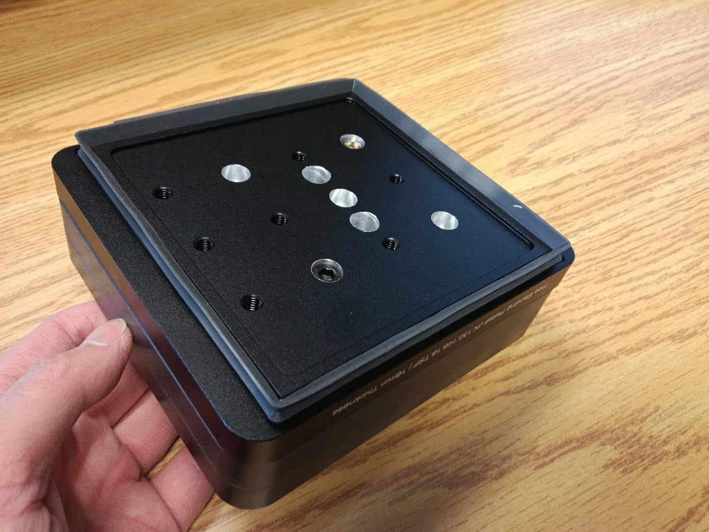Free Standing Suction Block 132*146mm - 74mm Height