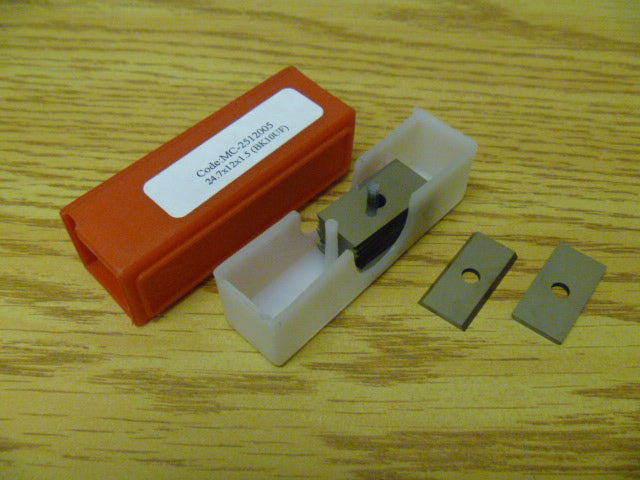 CNC - Carbide Insert Knife 24.7*12*1.5mm with 1 hole