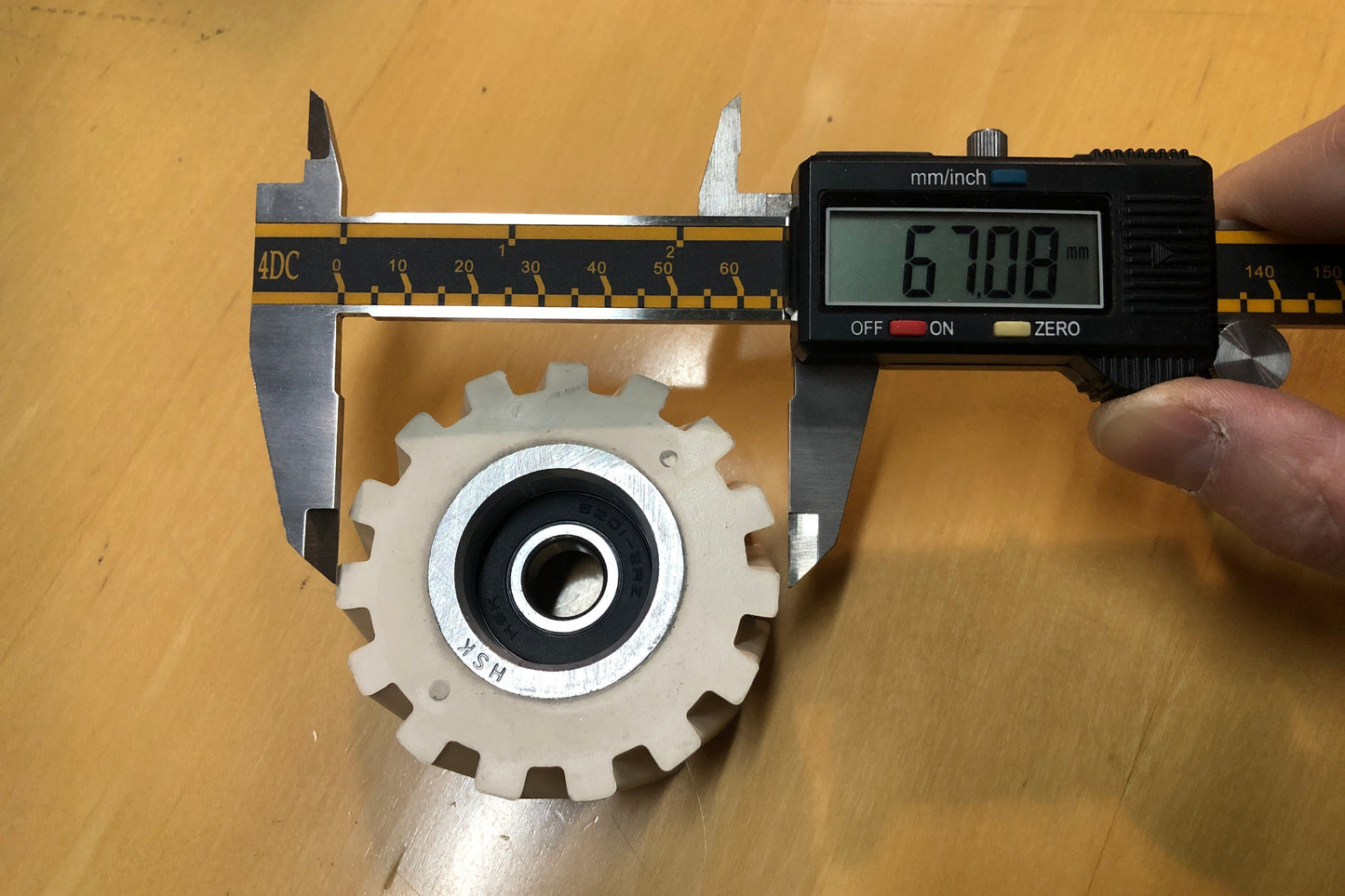 Edgebander-Pressure Roller Gear Type with bearing 12*66*28mm