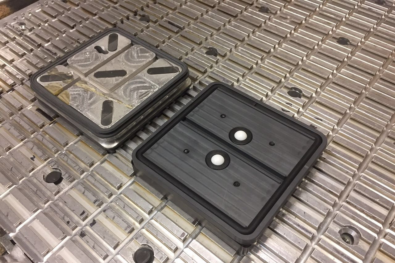 CNC Dual Suction Blocks for matrix flatbed 132*132 -  25mm Height